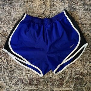 Nike jogging shorts